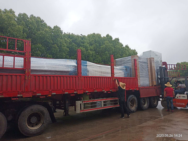 百?gòu)?qiáng)洗滌設(shè)備再次發(fā)貨四川成都